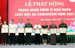 Không được phép can thiệp, xâm phạm quyền, lợi ích hợp pháp của đất nước và nhân dân Việt Nam