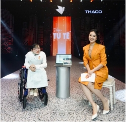 Cô giáo xương thủy tinh truyền nghị lực cho cộng đồng người khuyết tật